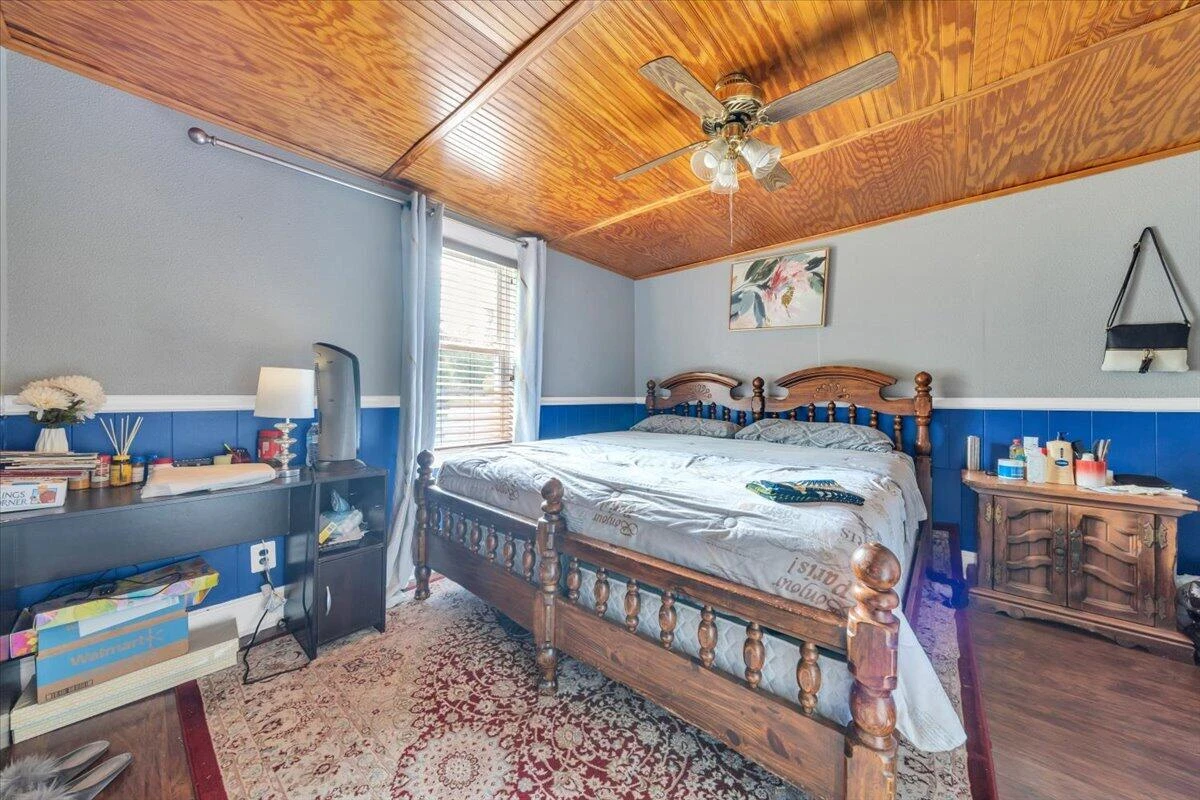 2412 Quarterwood RD - Photo 24