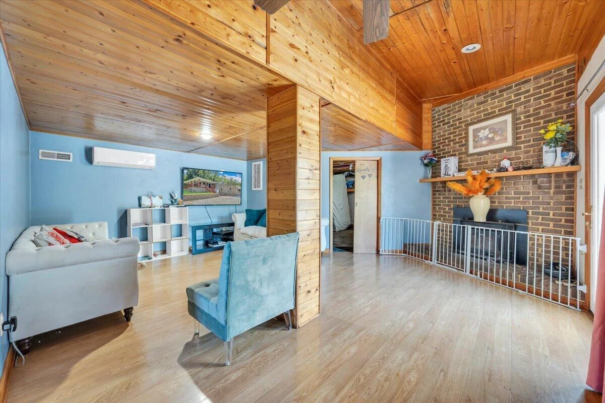 2412 Quarterwood RD - Photo 29