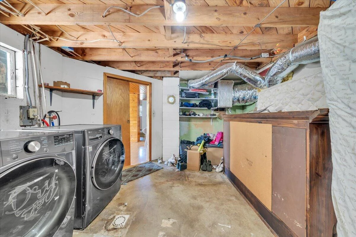2412 Quarterwood RD - Photo 37