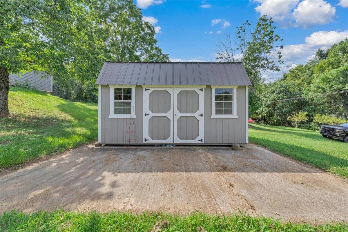 2412 Quarterwood RD - Photo 45
