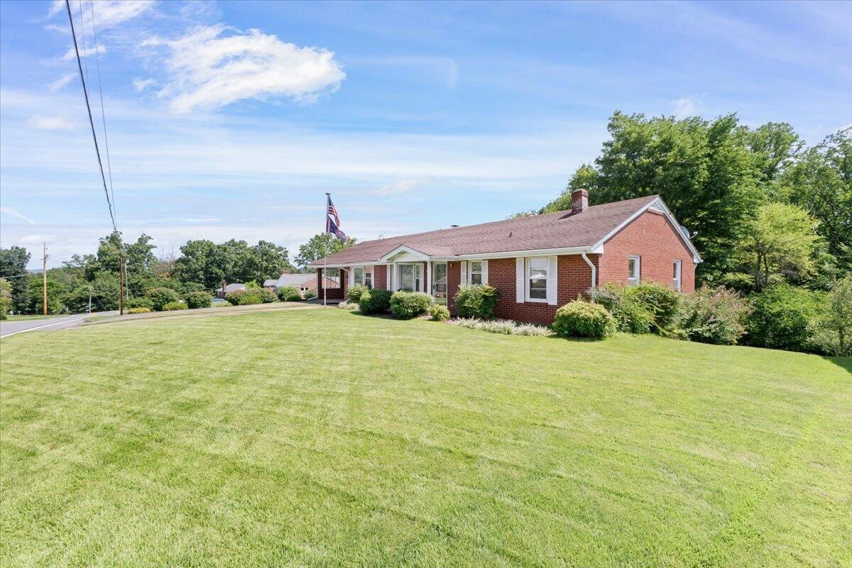205 Murphy RD - Photo 4