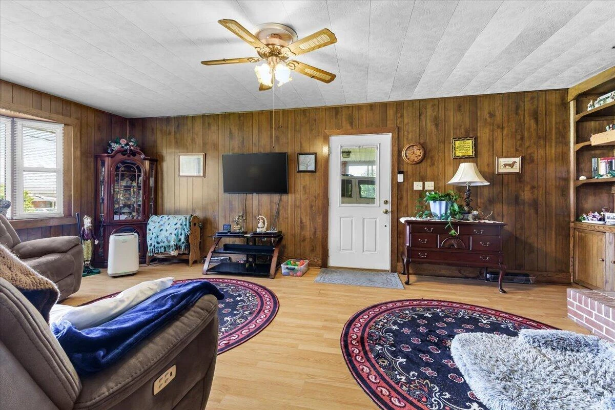 205 Murphy RD - Photo 19