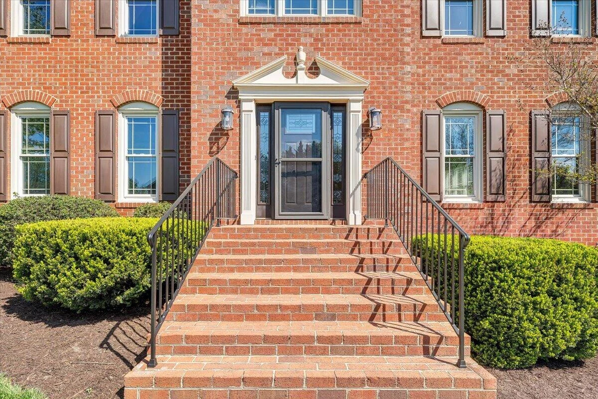 7706 Hollins Court CIR - Photo 3