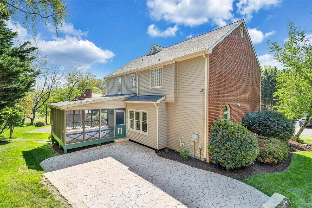 7706 Hollins Court CIR - Photo 50