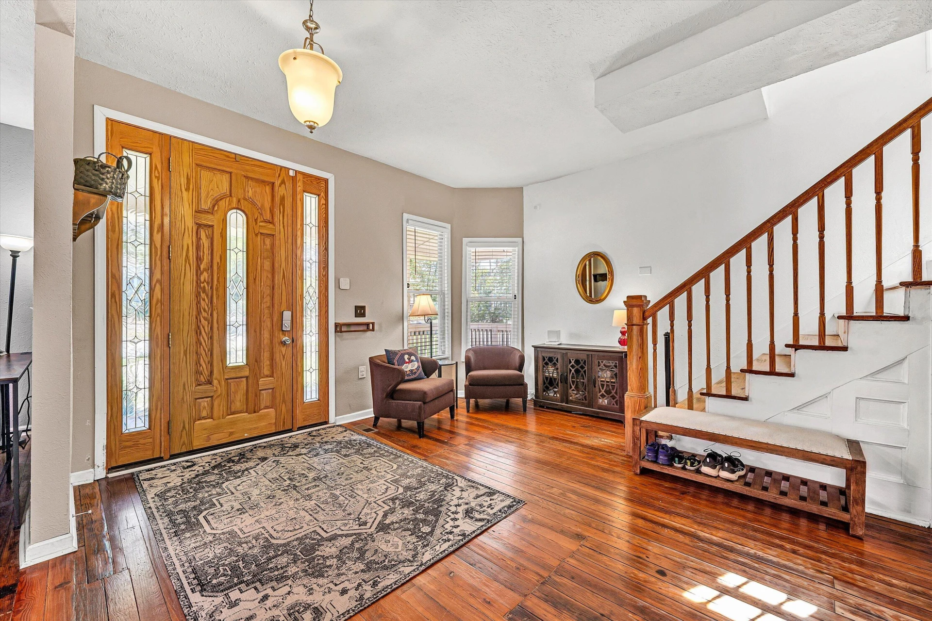 1210 Chapman AVE SW - Photo 3