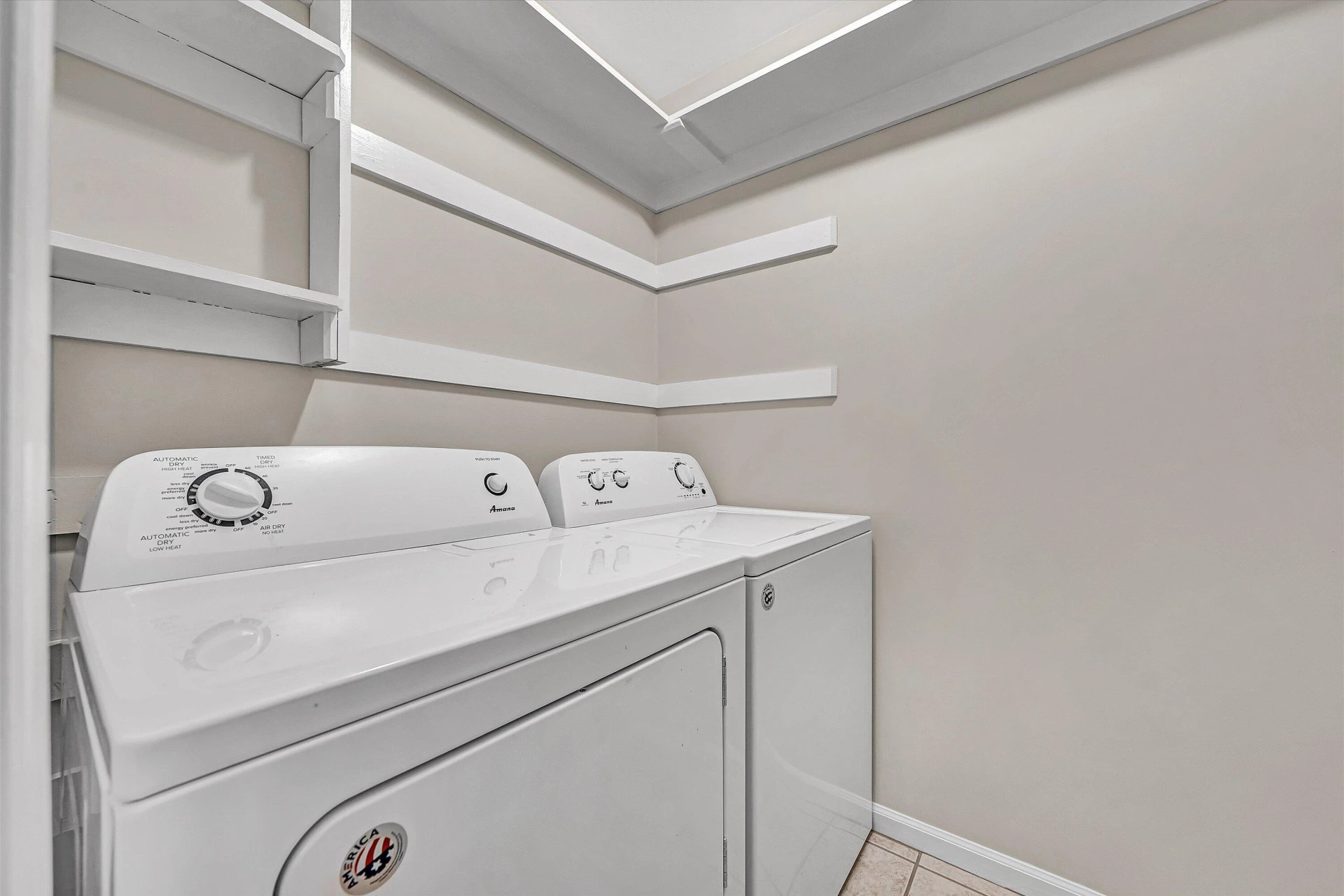 872 Stonegate CT - Photo 10