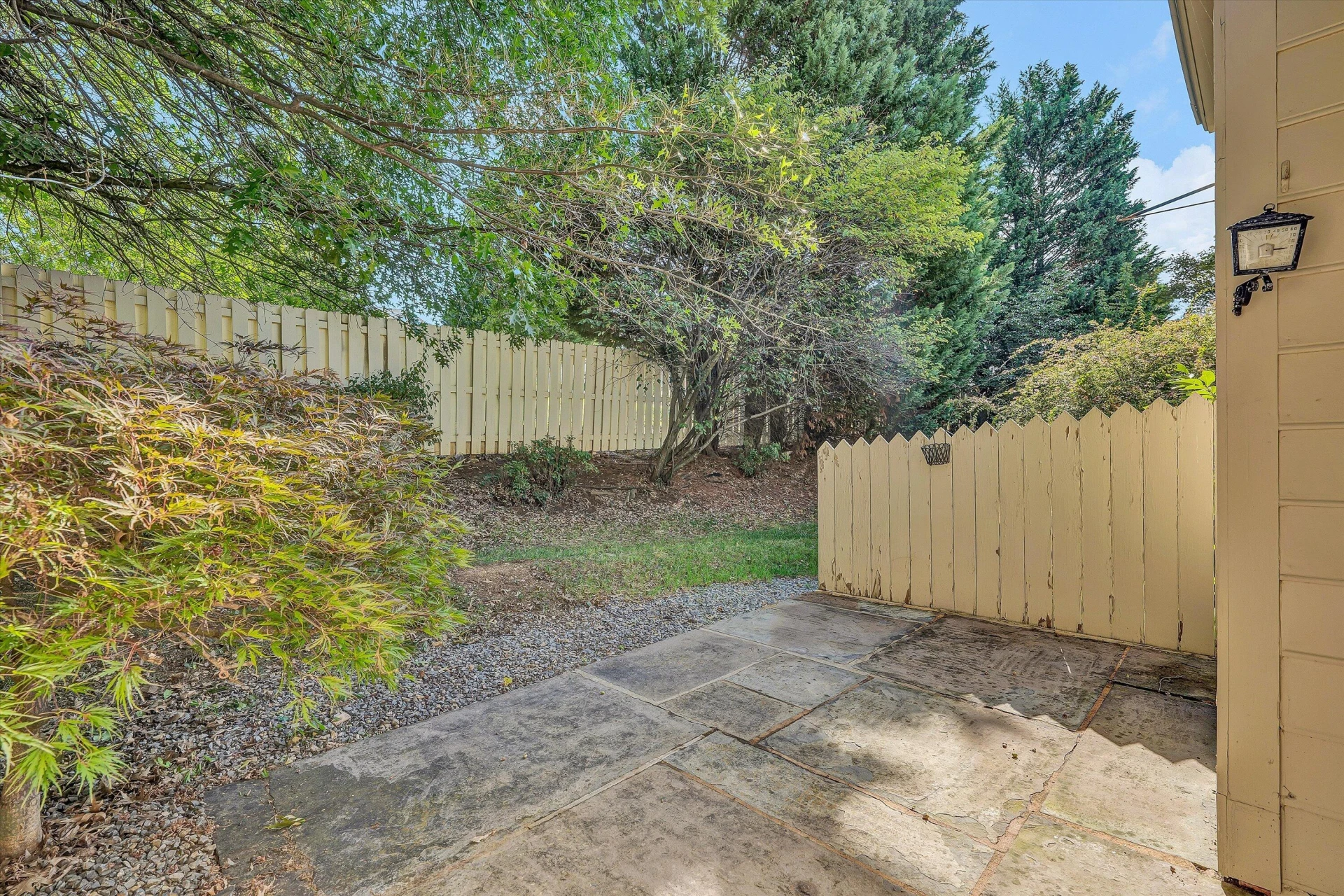 872 Stonegate CT - Photo 21