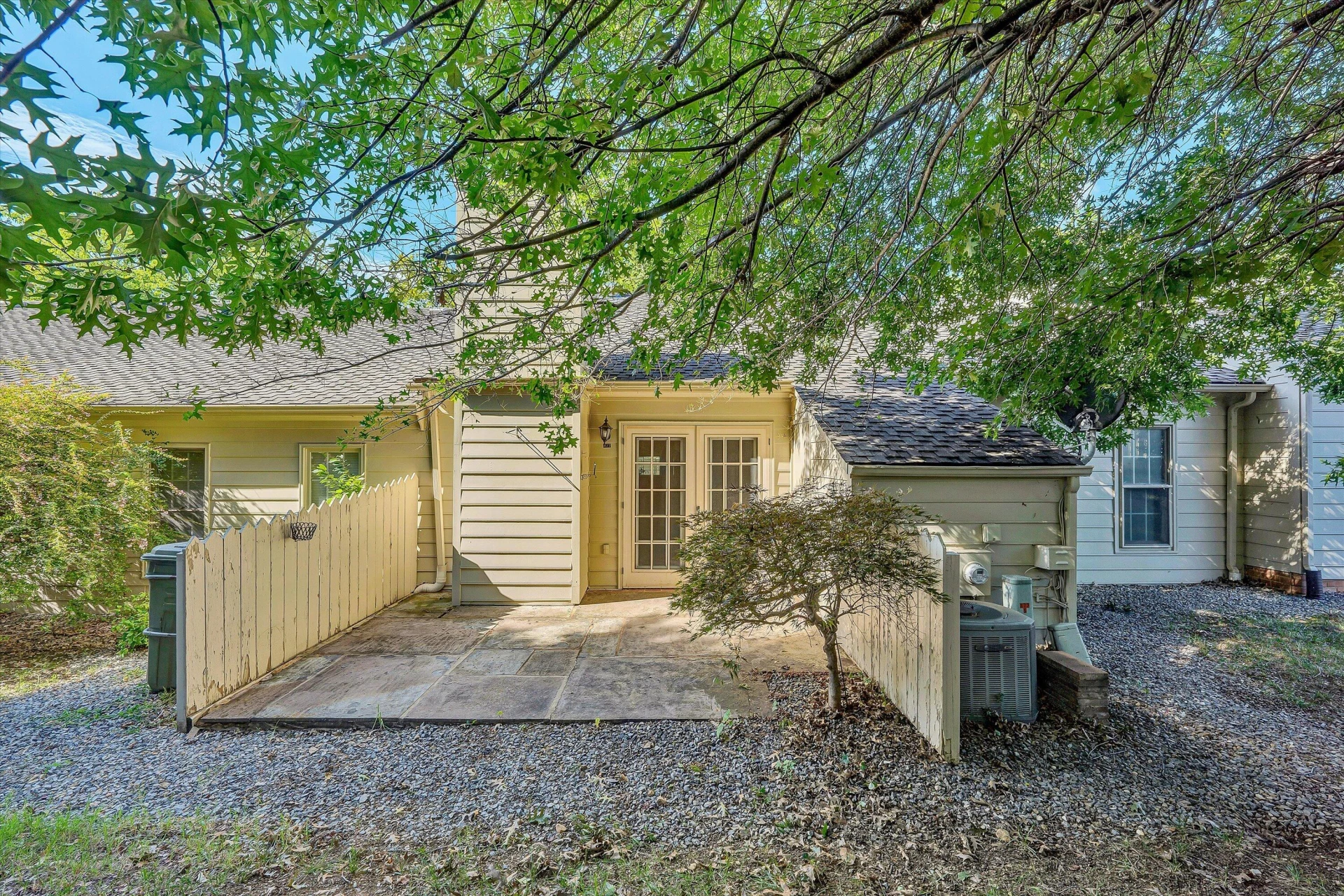 872 Stonegate CT - Photo 23