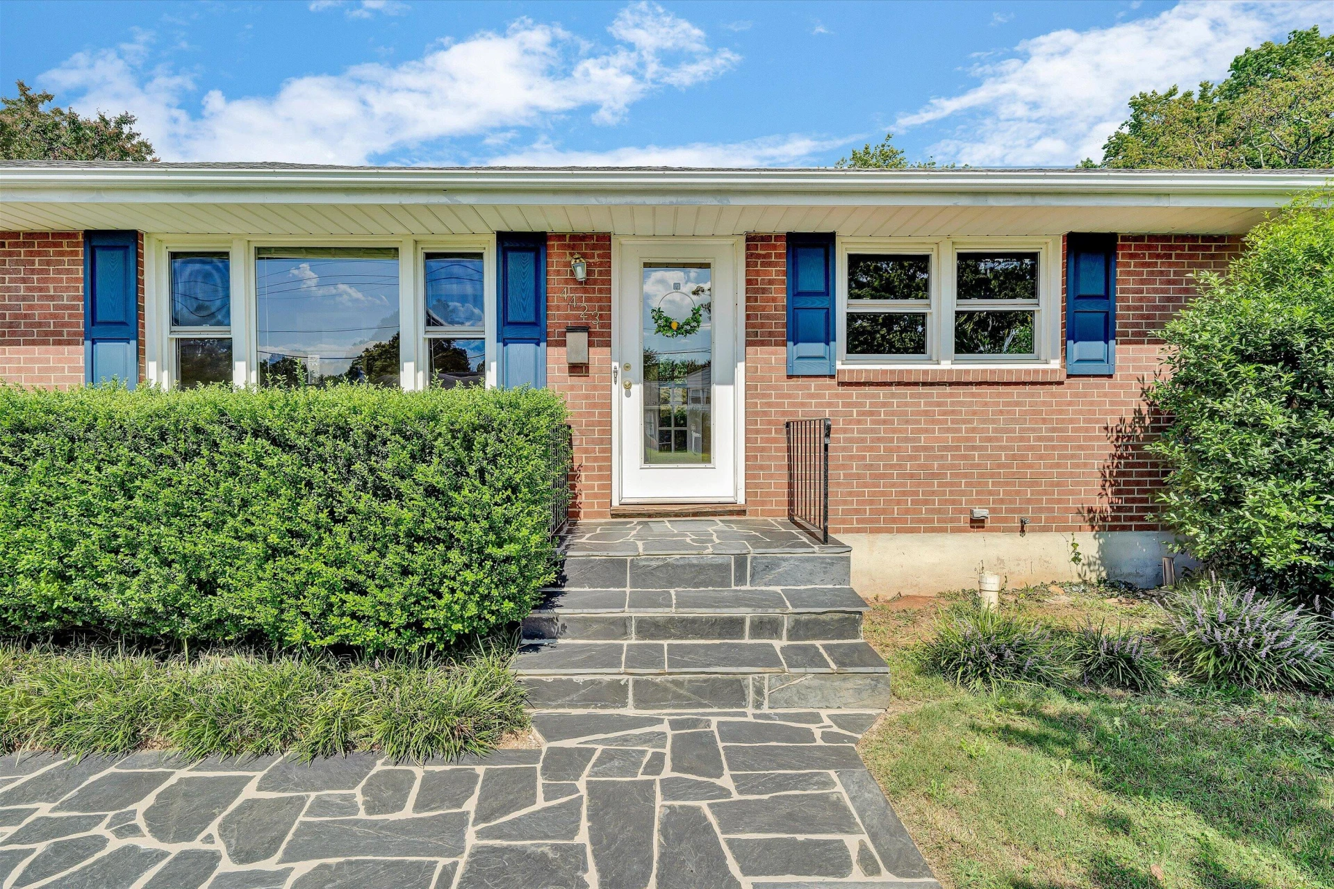 4423 Rushwood ST NW - Photo 2