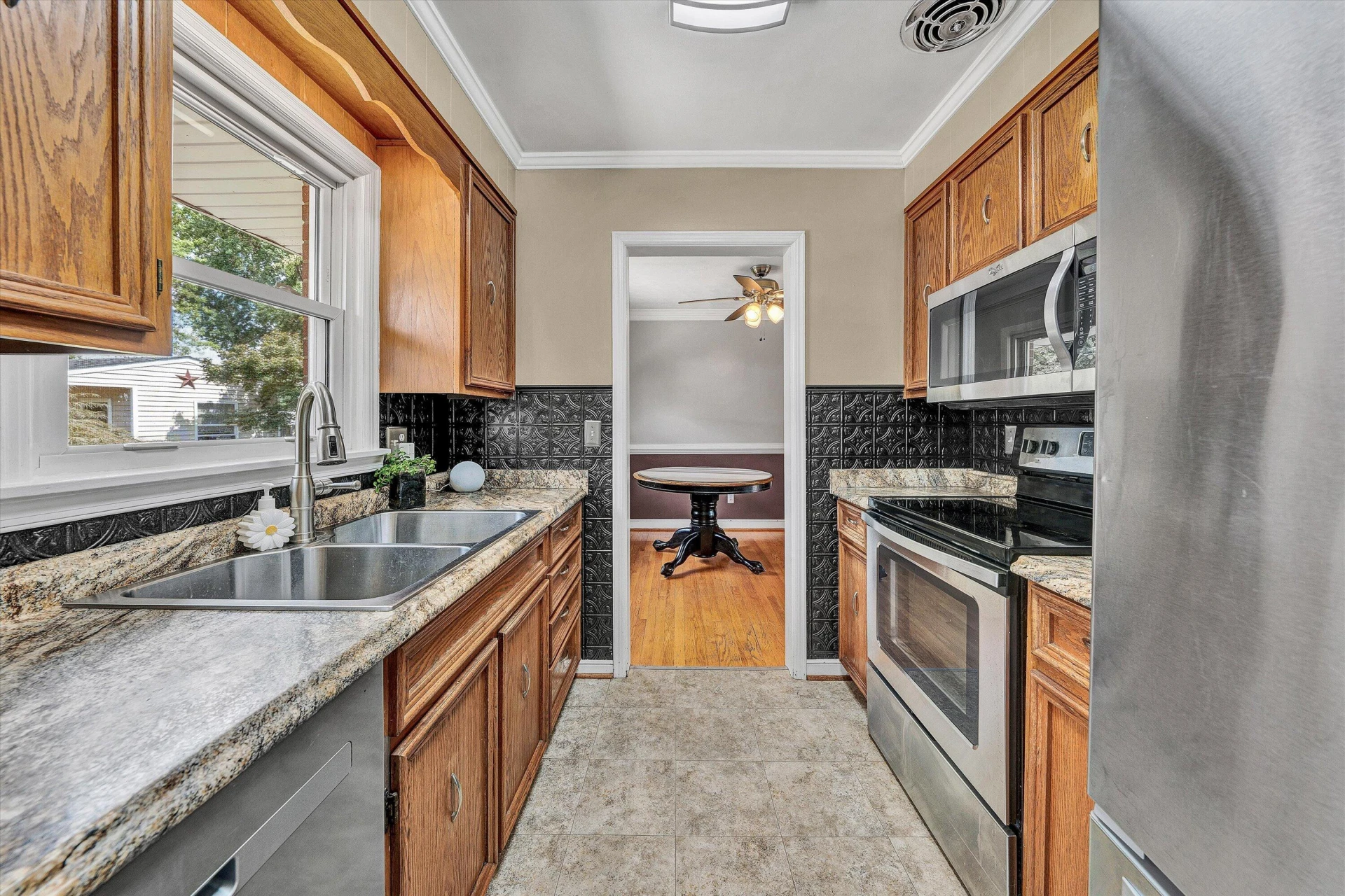 4423 Rushwood ST NW - Photo 8