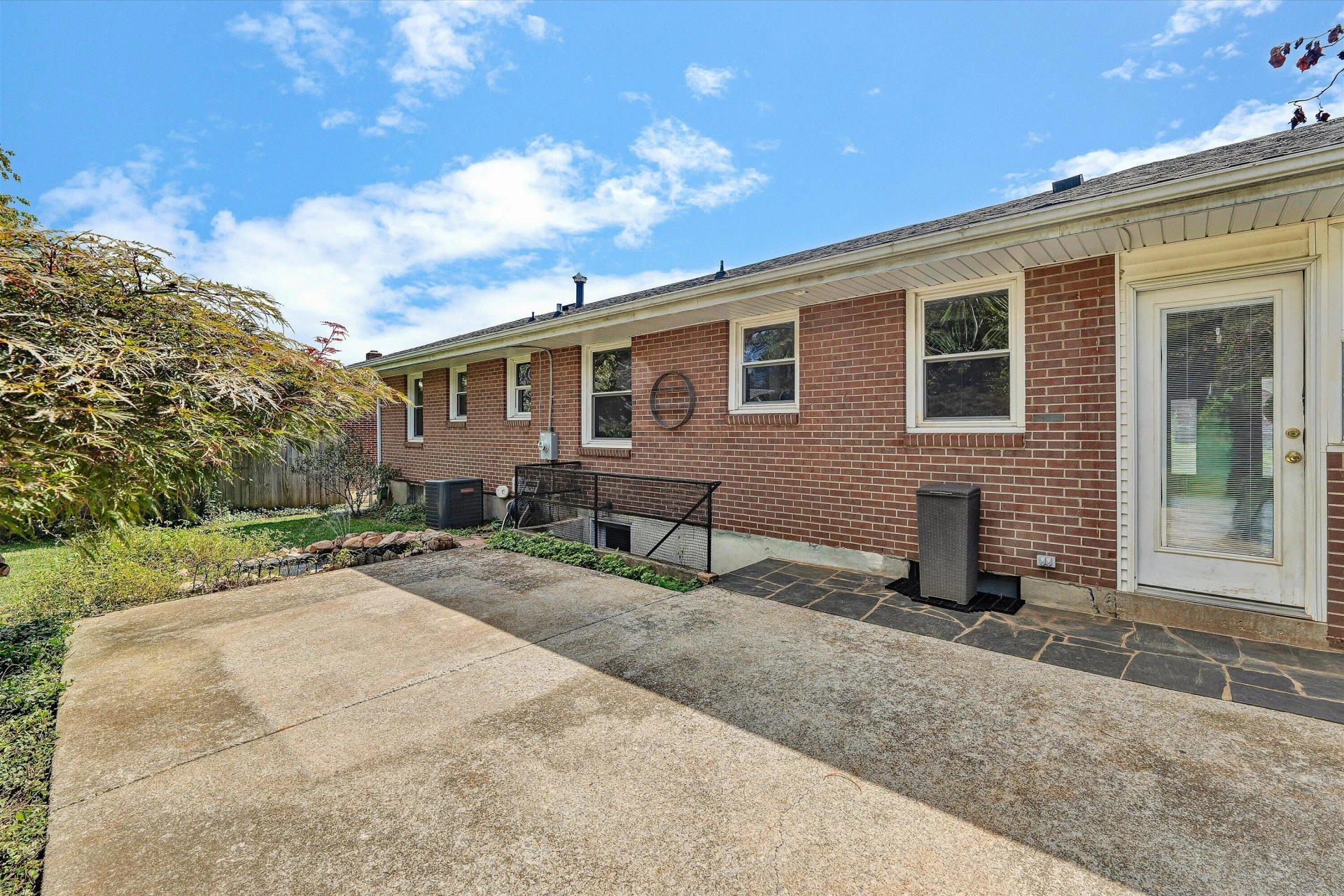 4423 Rushwood ST NW - Photo 31