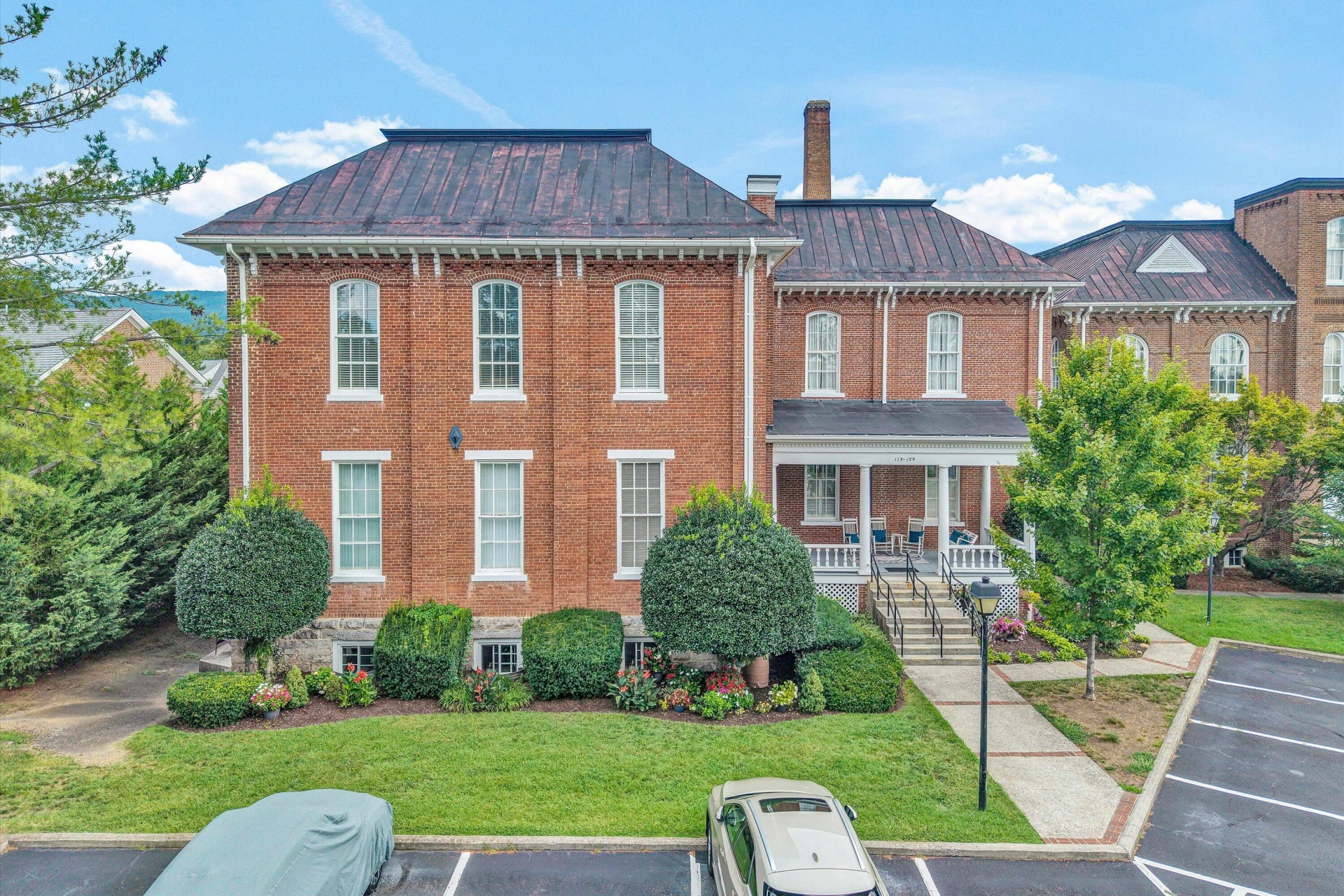 125 Academy ST - Photo 2