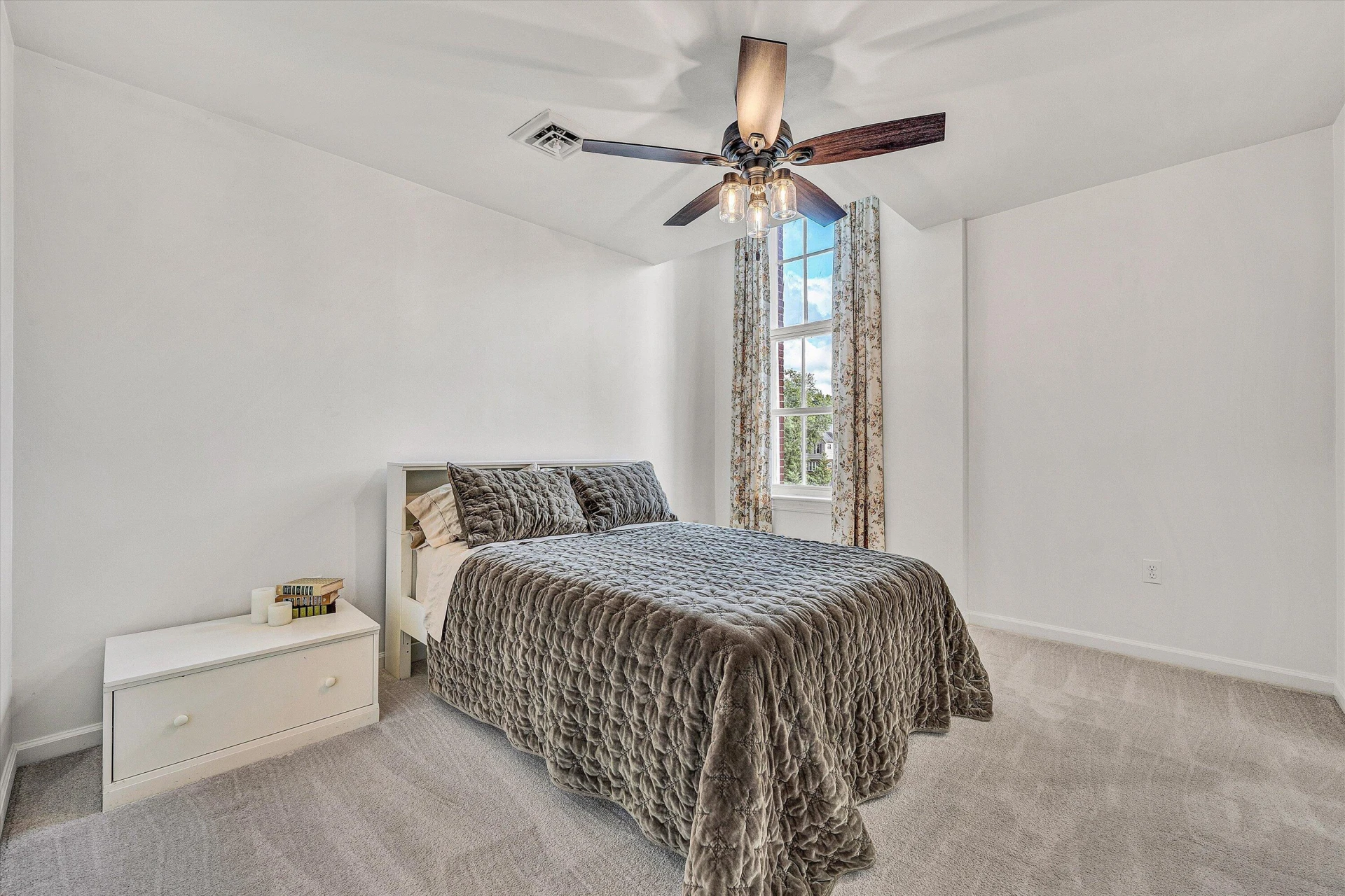 125 Academy ST - Photo 10