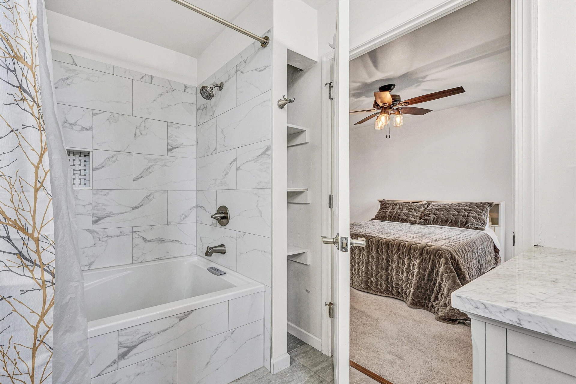 125 Academy ST - Photo 12