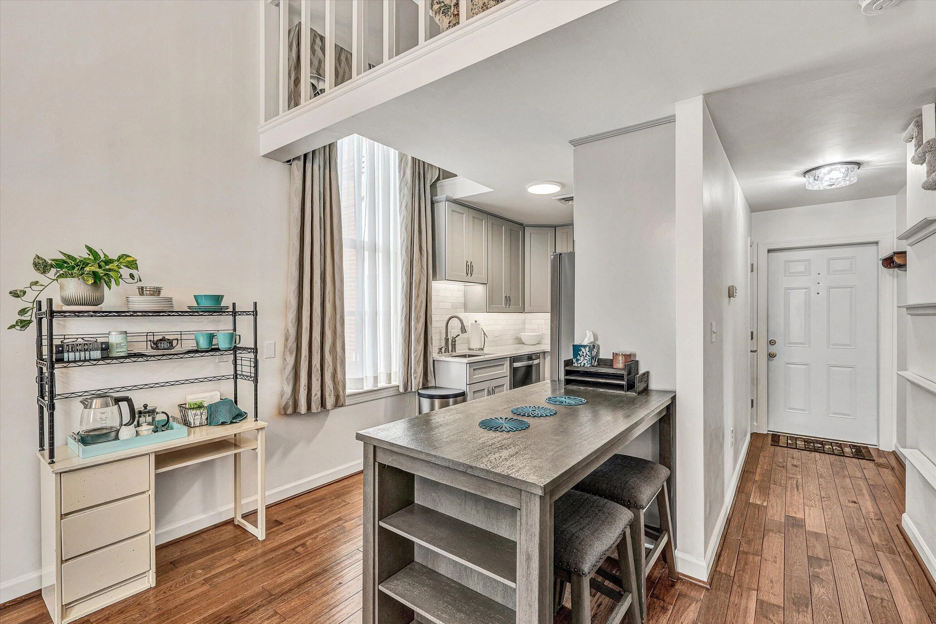 125 Academy ST - Photo 13