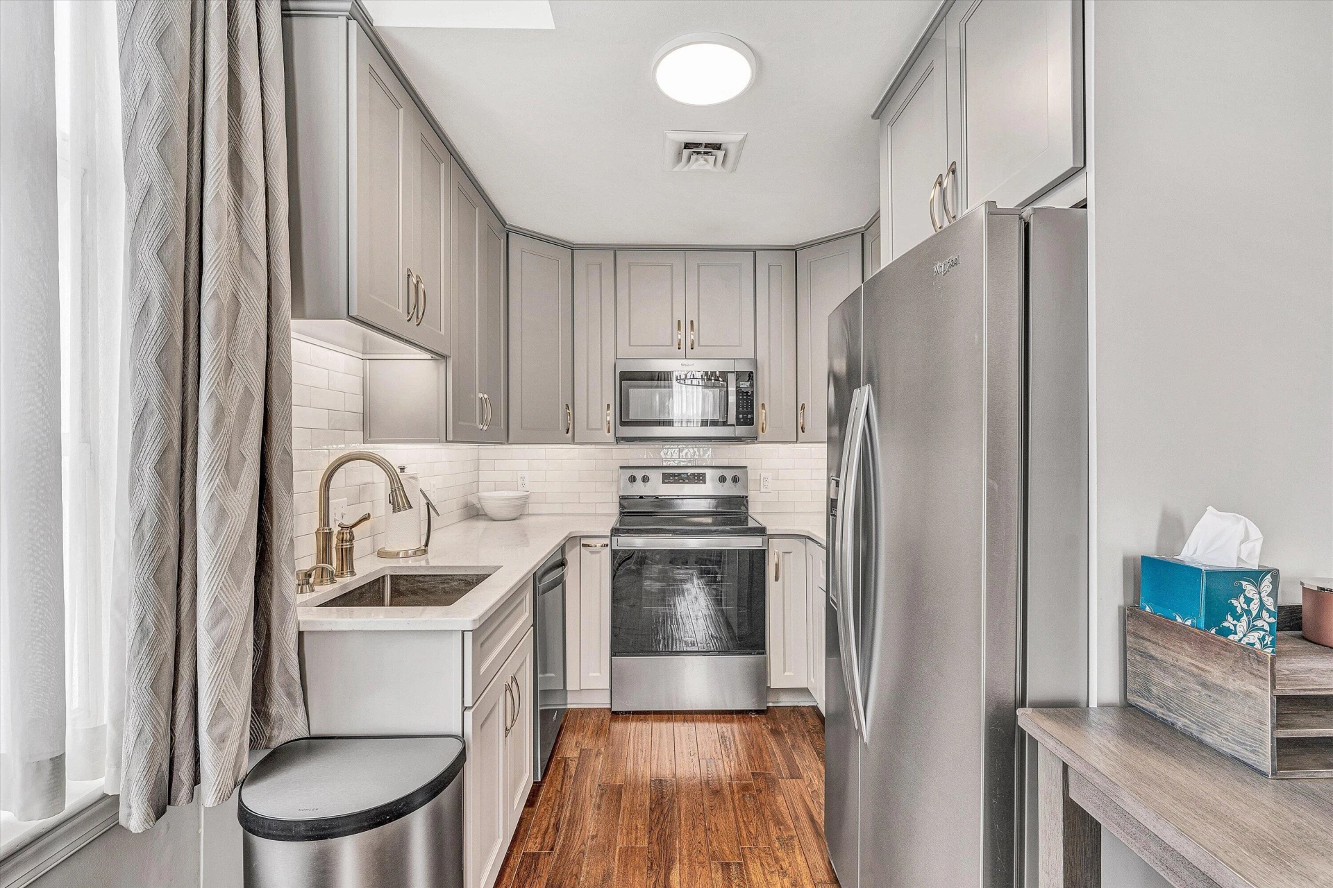 125 Academy ST - Photo 14