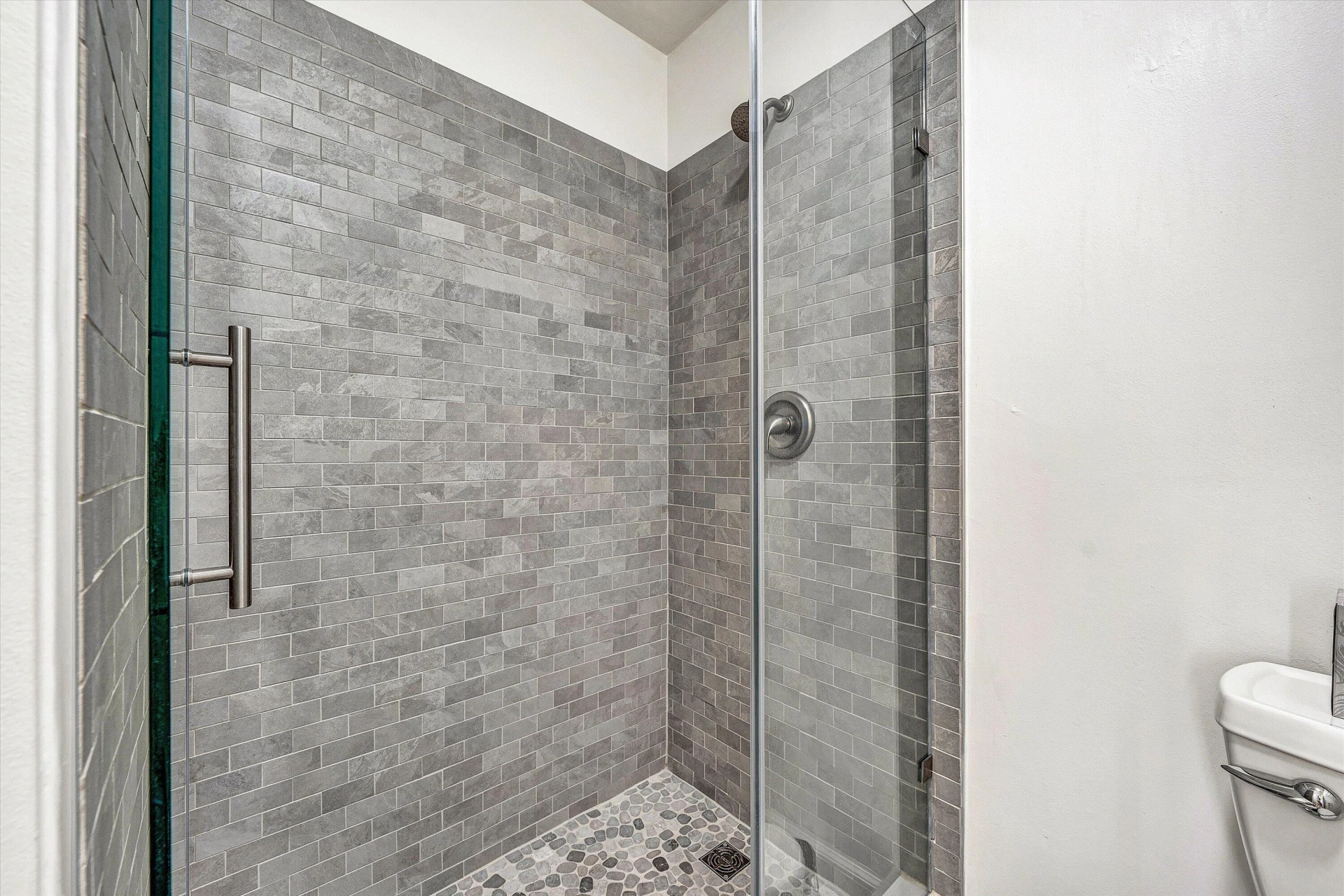 125 Academy ST - Photo 21