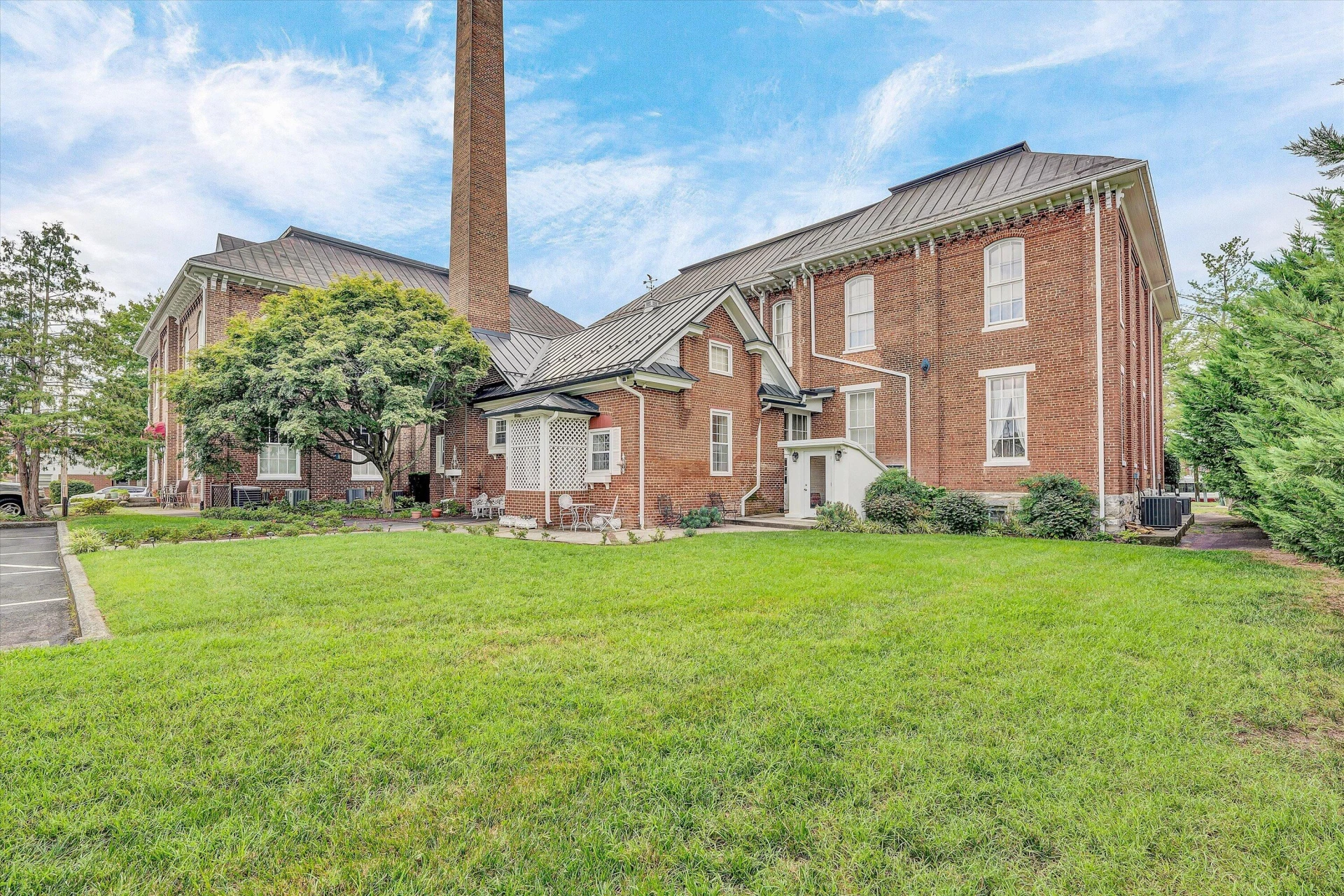 125 Academy ST - Photo 38
