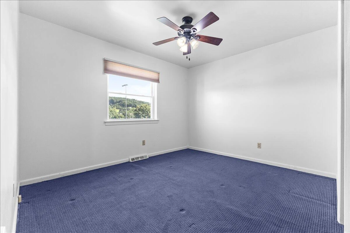 3920 Meadowlark RD - Photo 15