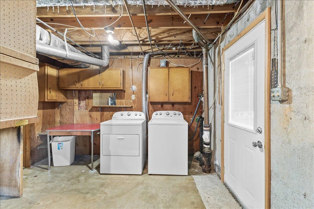 3920 Meadowlark RD - Photo 27