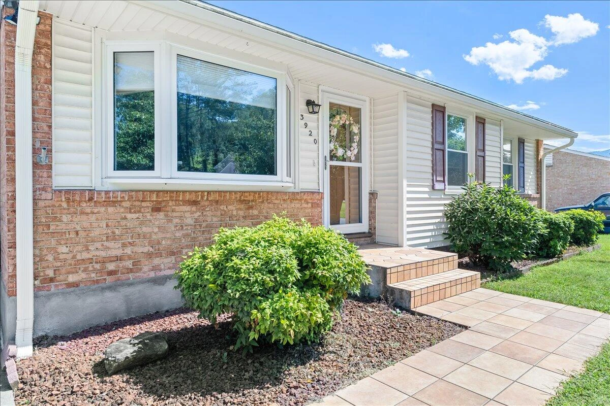 3920 Meadowlark RD - Photo 33