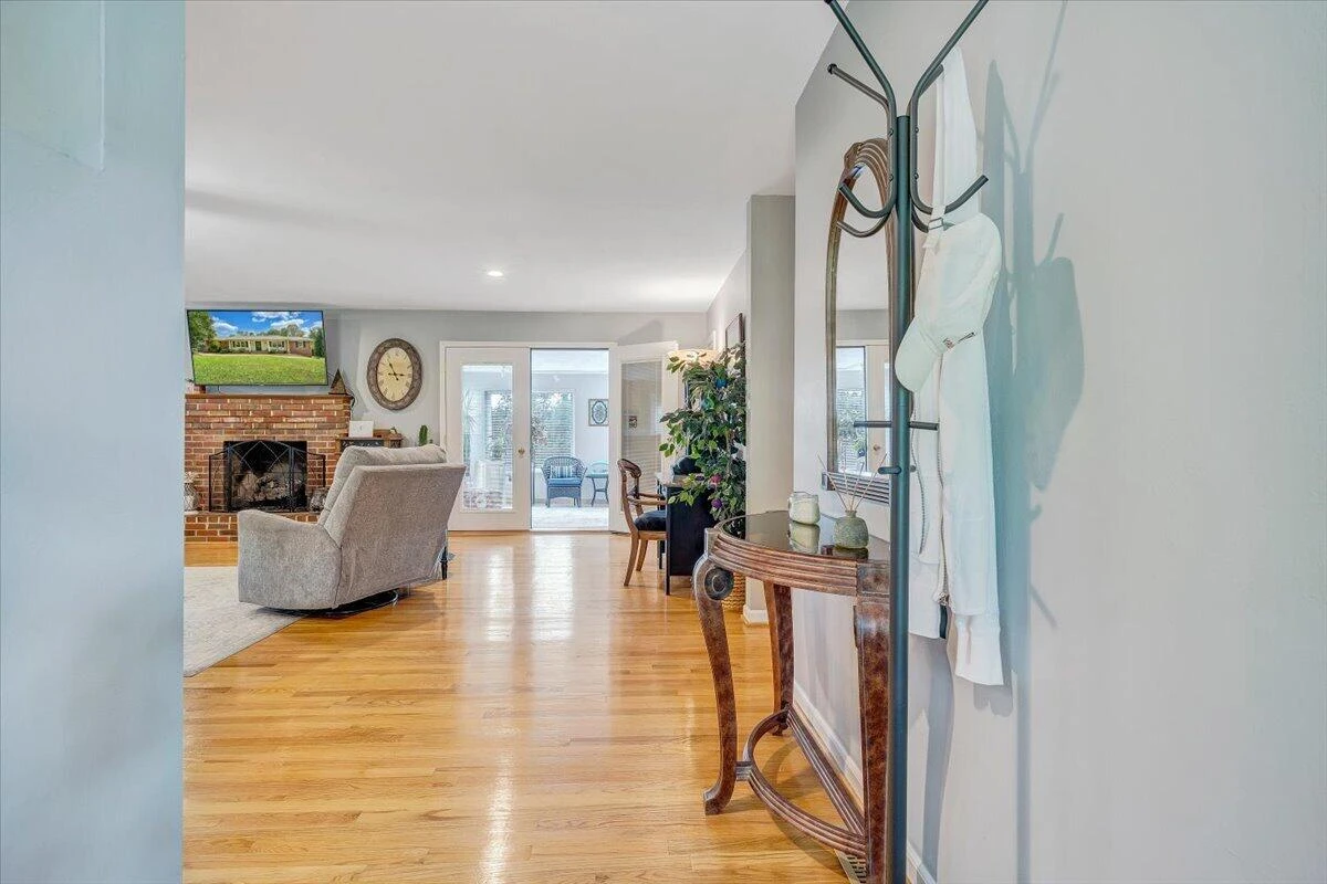 500 Diamond RD - Photo 3