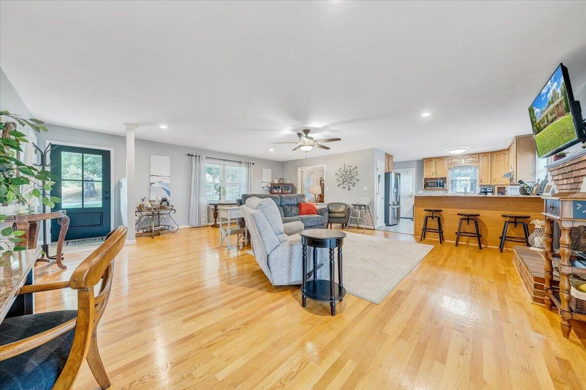 500 Diamond RD - Photo 6