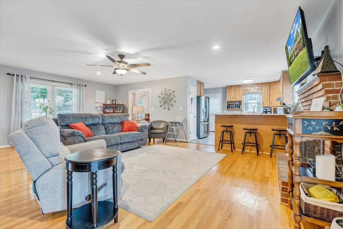 500 Diamond RD - Photo 7