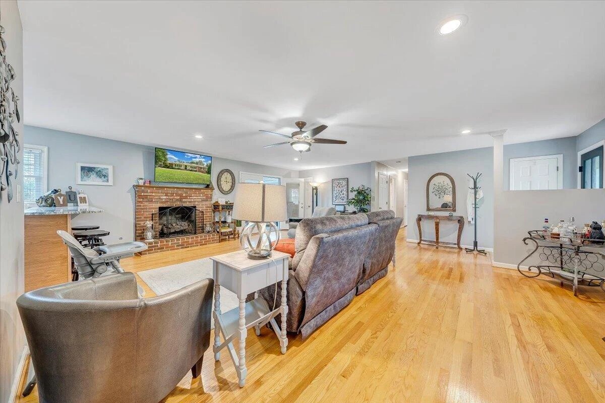 500 Diamond RD - Photo 9