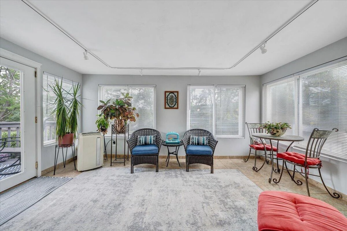 500 Diamond RD - Photo 16
