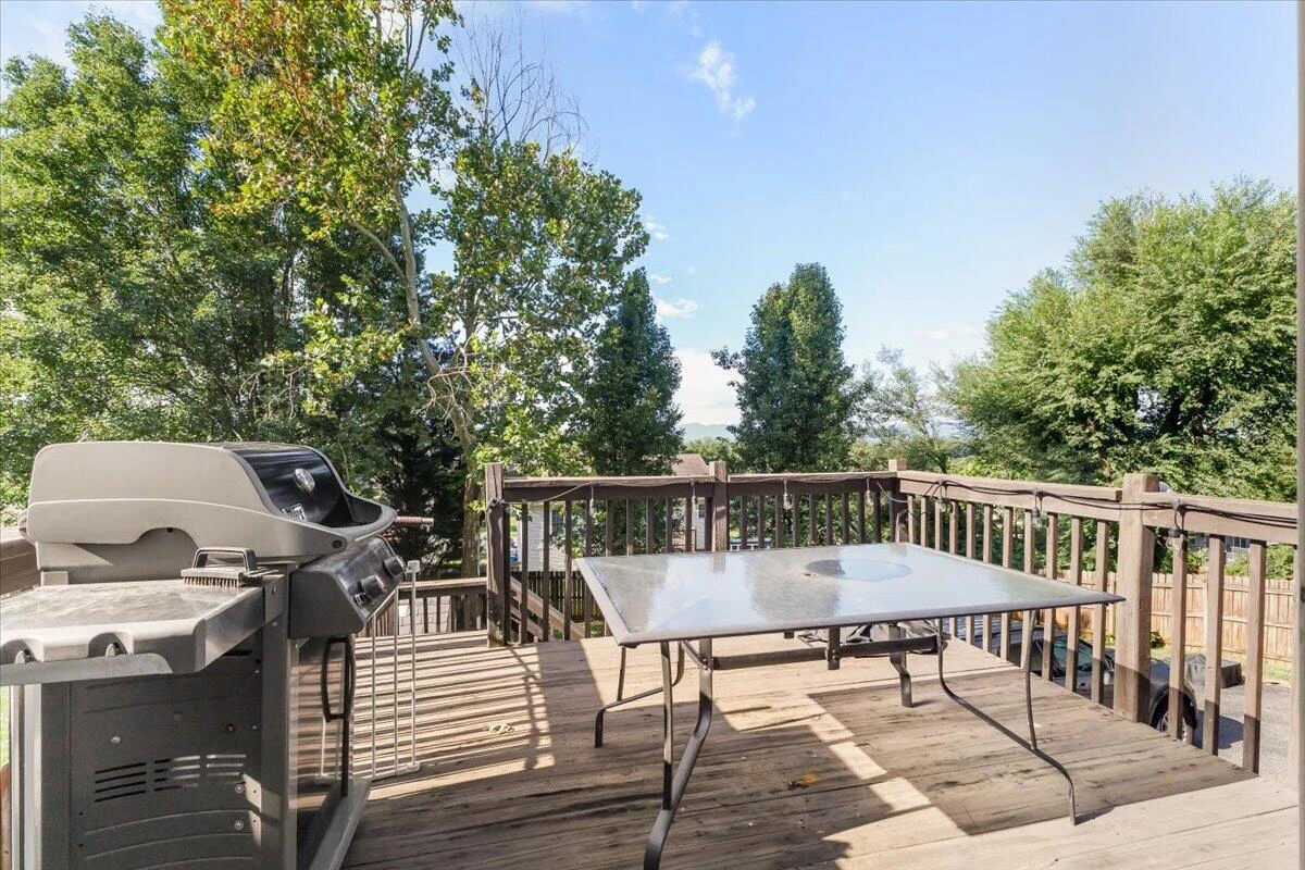 1575 Read Mountain RD NE - Photo 14