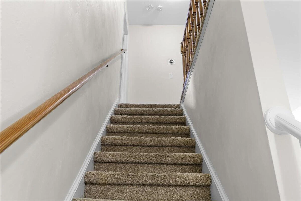 1575 Read Mountain RD NE - Photo 17