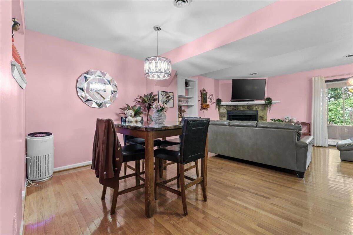 3389 Kelly LN - Photo 8