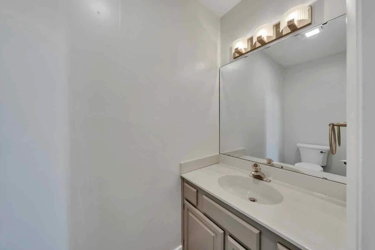209 Windward DR SW #209 - Photo 8