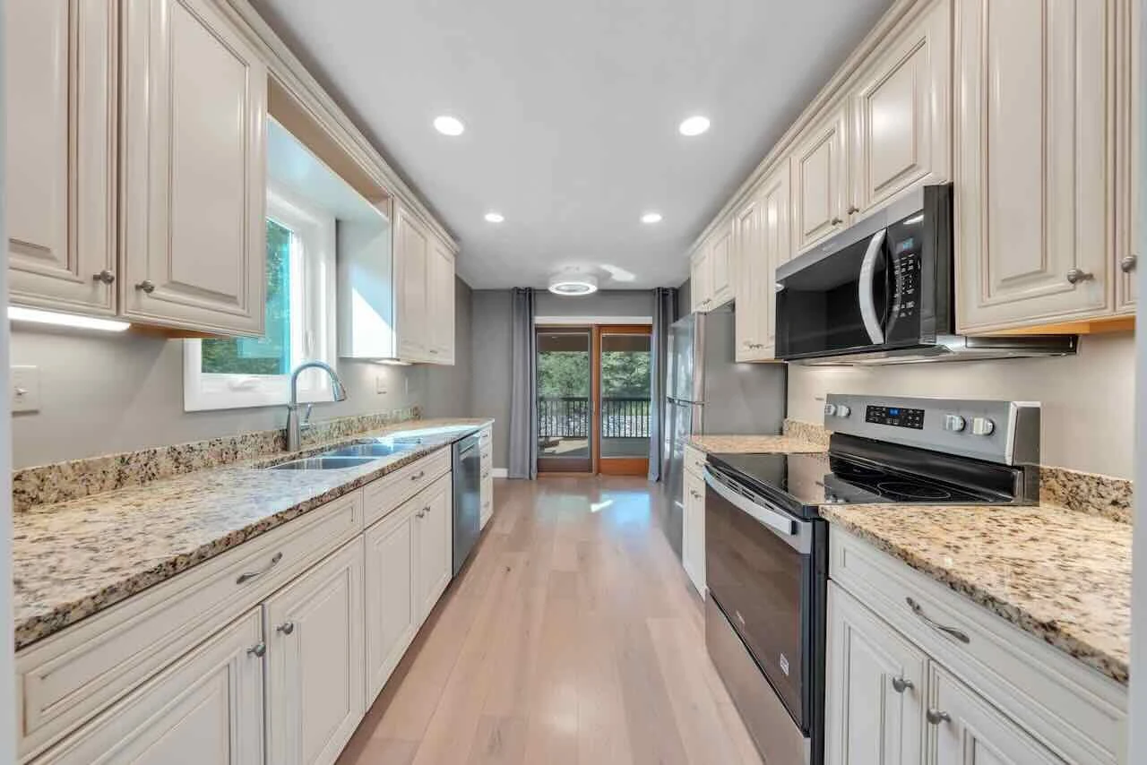 209 Windward DR SW #209 - Photo 20
