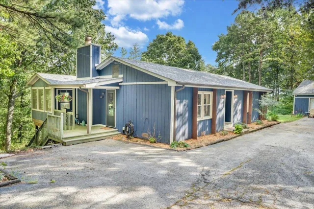 2160 La Bellevue DR