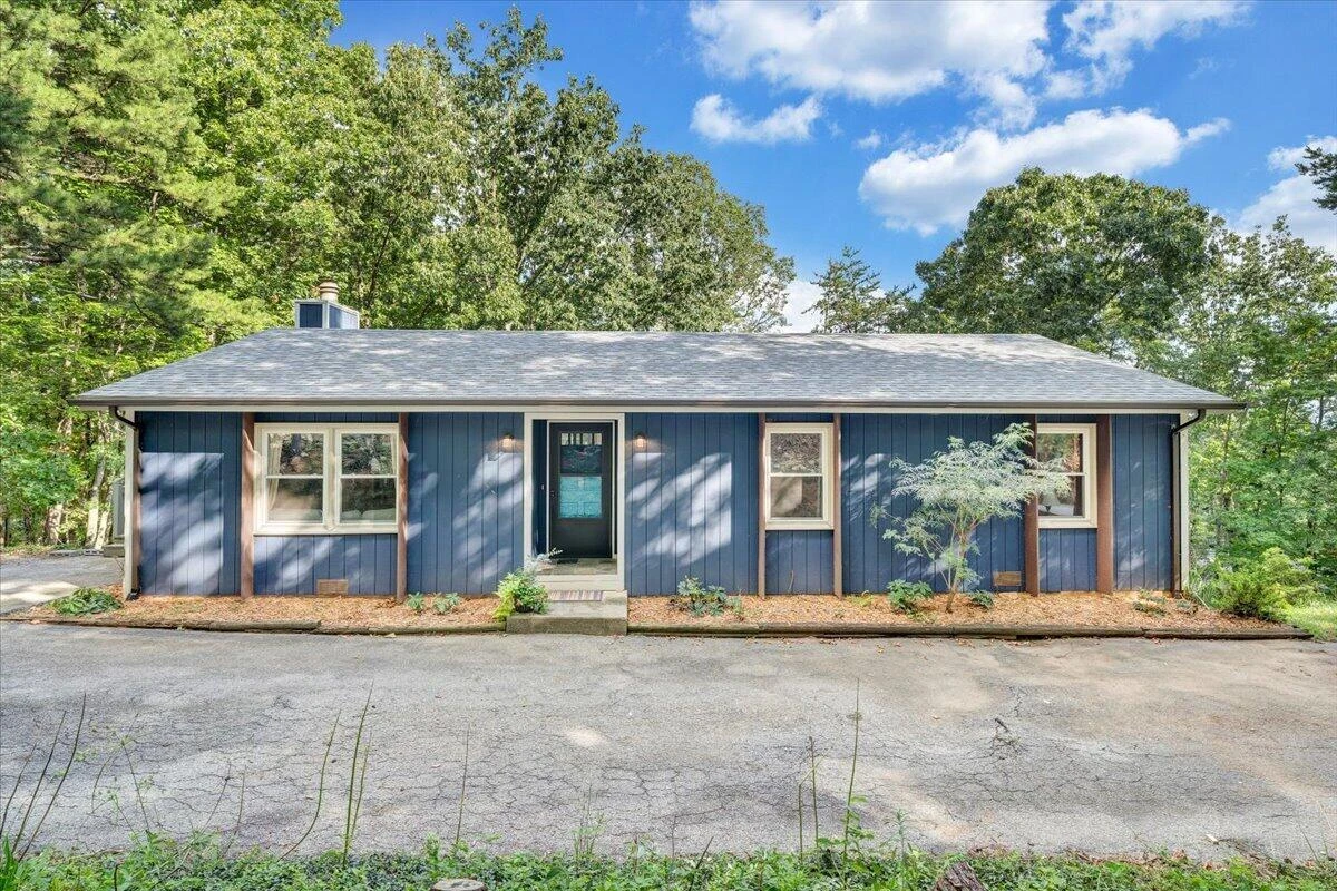 2160 La Bellevue DR - Photo 2