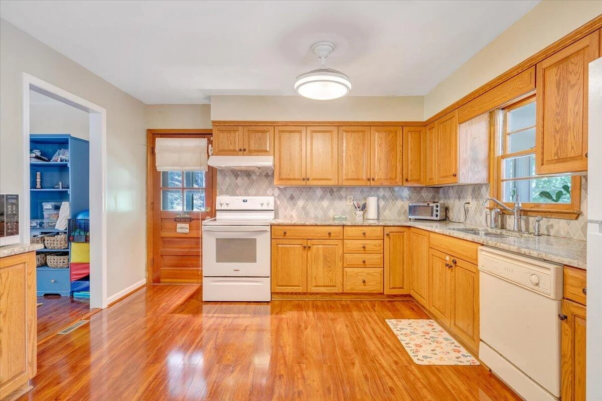2160 La Bellevue DR - Photo 12