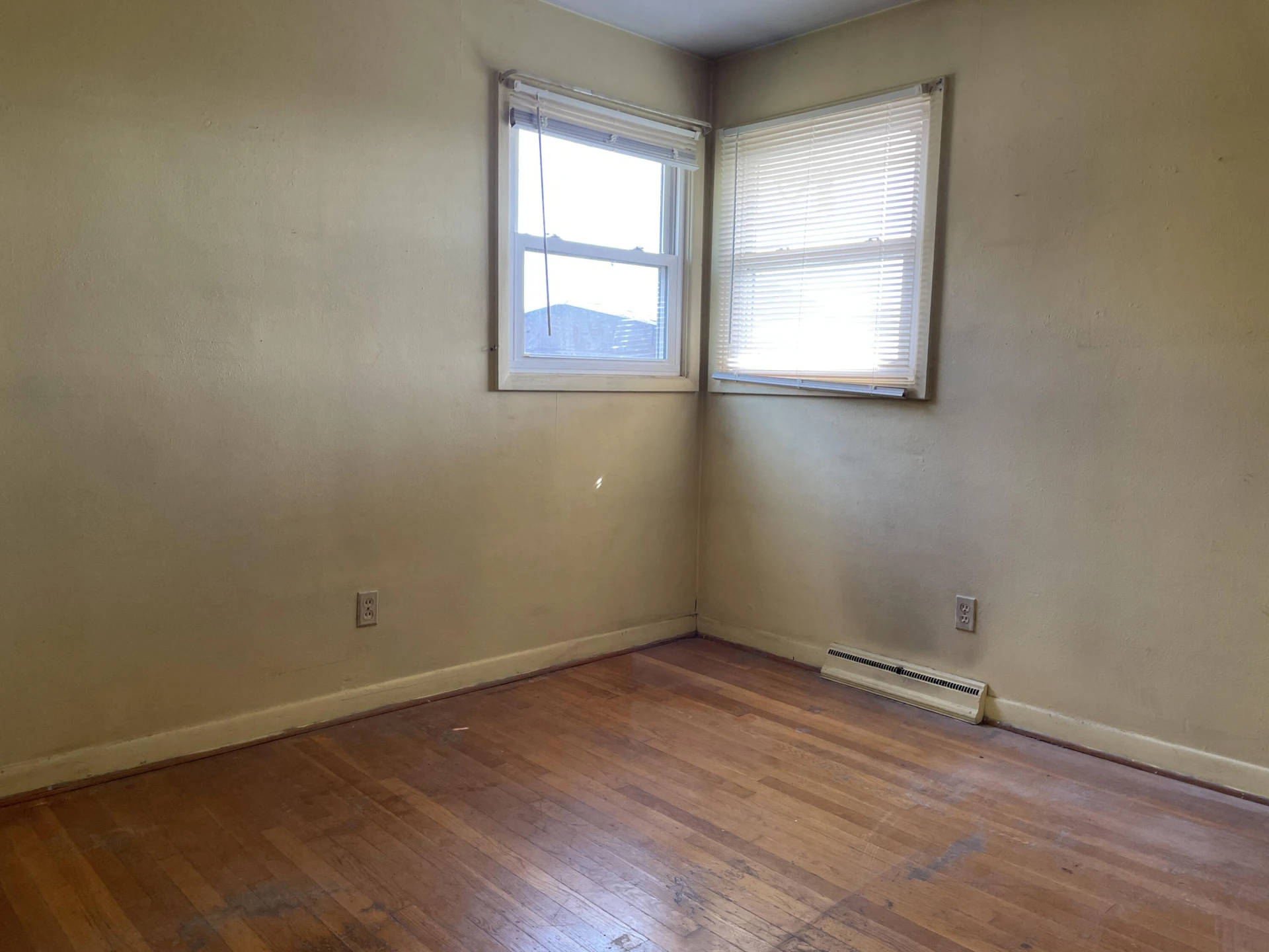 3321 Ruston ST NE - Photo 4