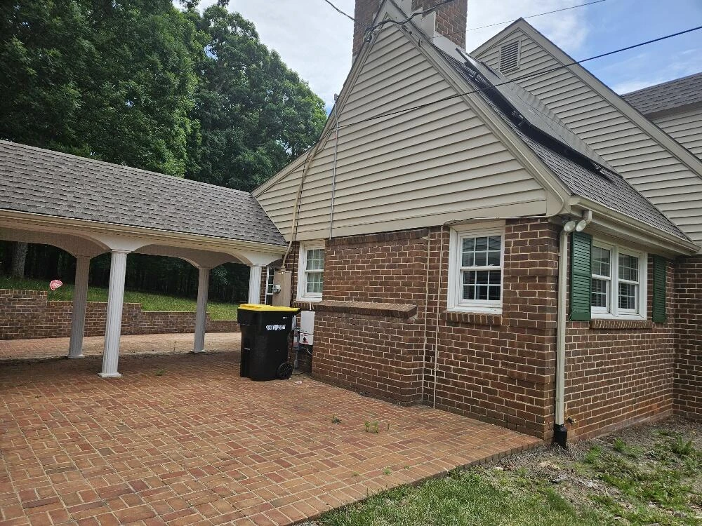 320 Hilltop DR - Photo 2