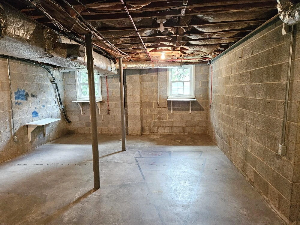 320 Hilltop DR - Photo 29