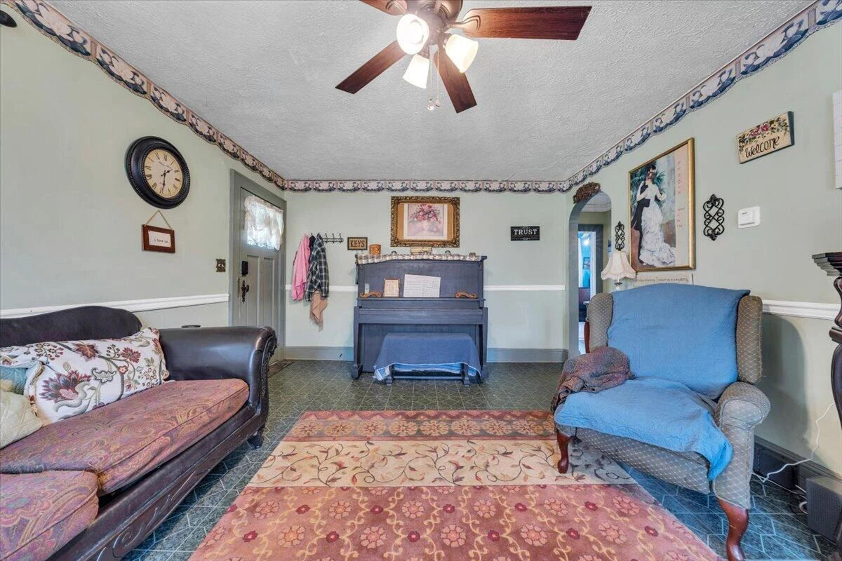 175 Lahue DR - Photo 3