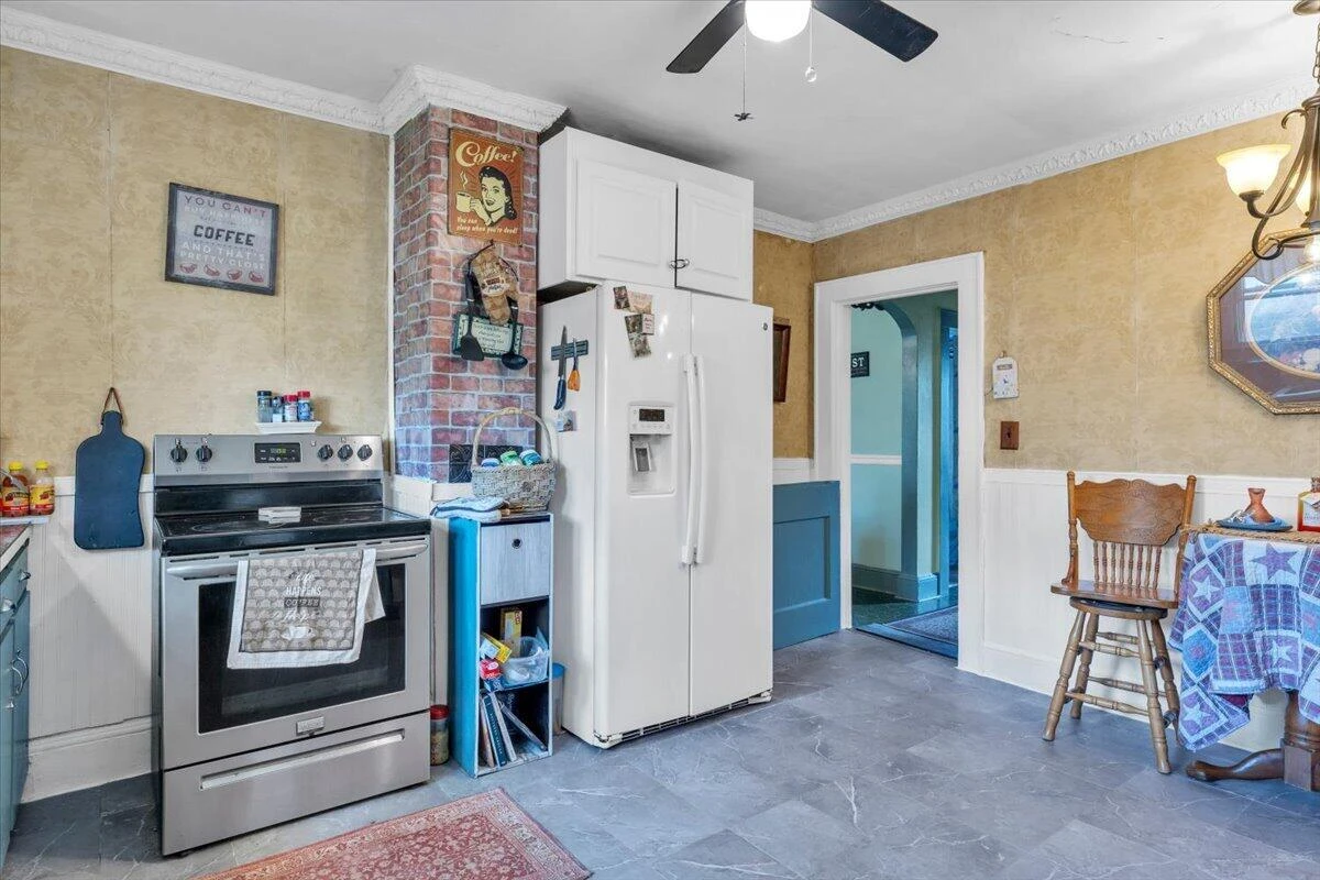 175 Lahue DR - Photo 11