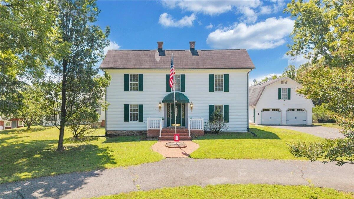 114 Pleasure Point DR - Photo 2