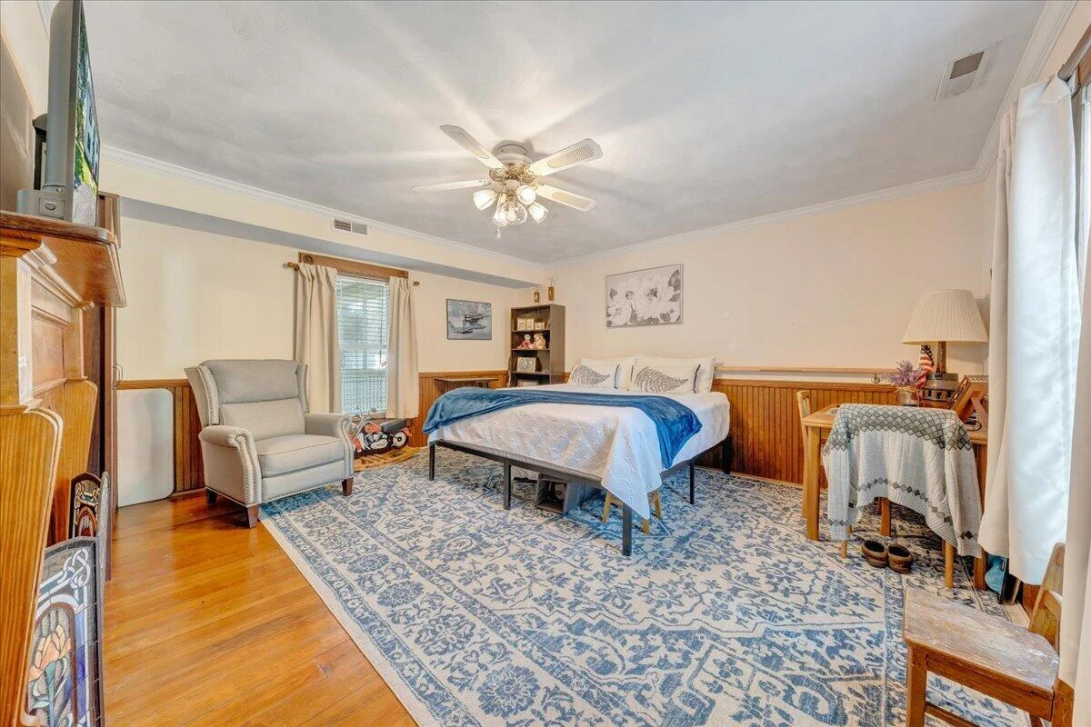 114 Pleasure Point DR - Photo 7