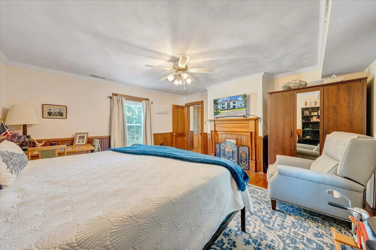 114 Pleasure Point DR - Photo 8
