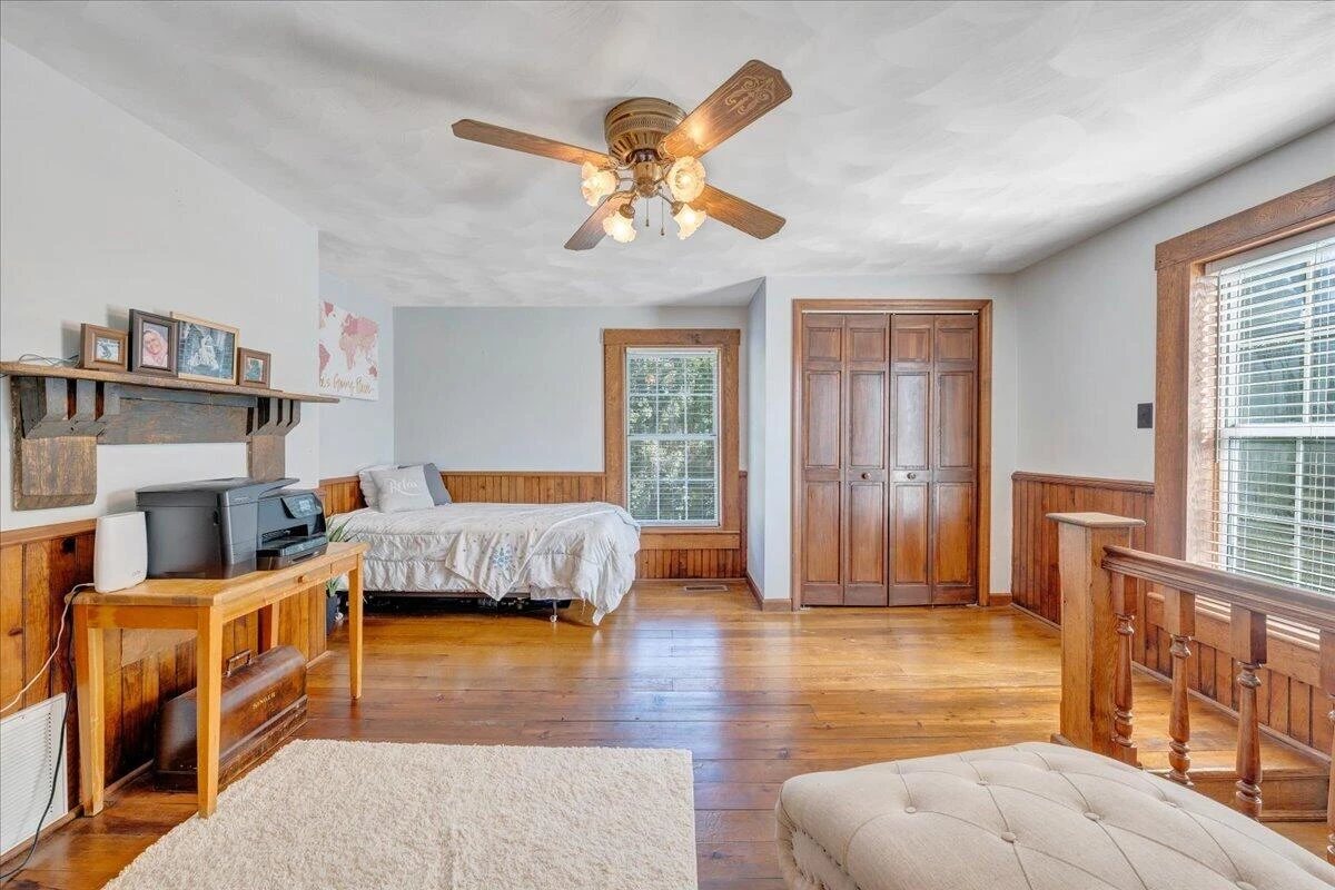 114 Pleasure Point DR - Photo 15