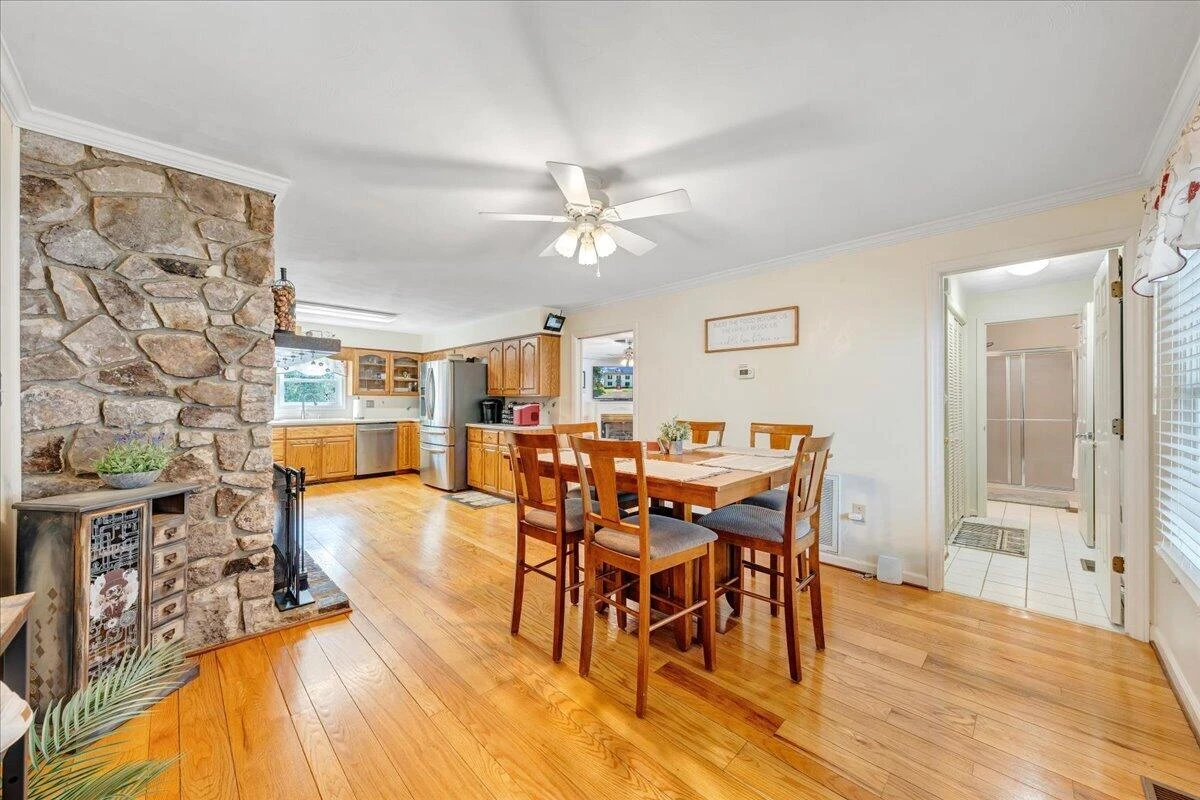 114 Pleasure Point DR - Photo 22