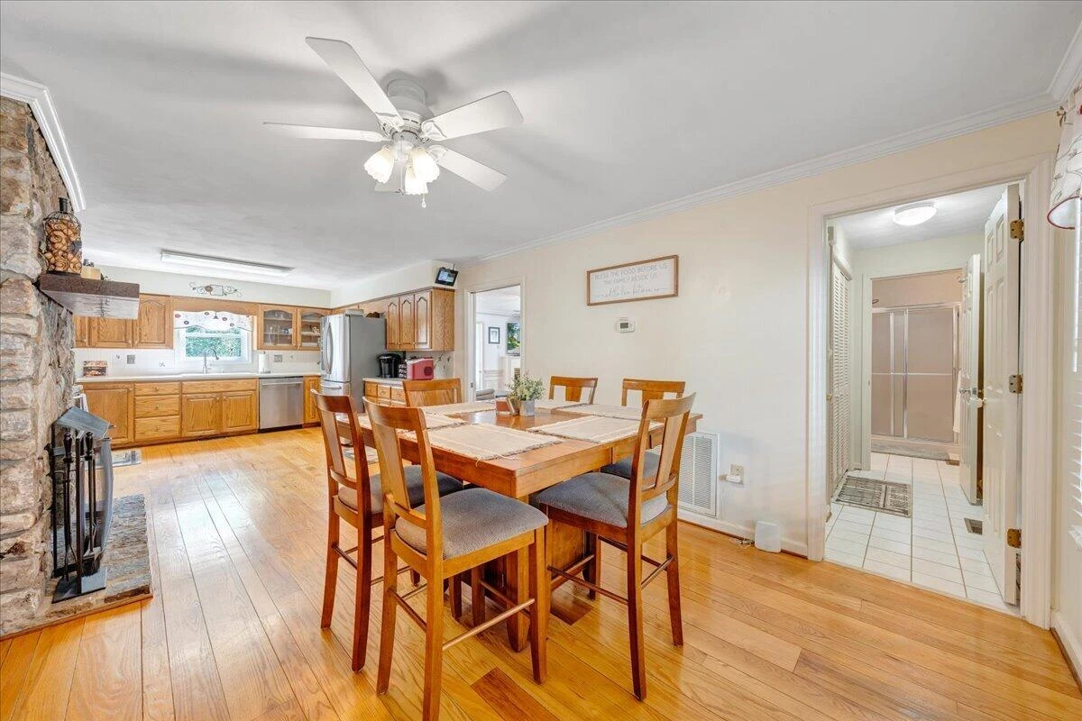 114 Pleasure Point DR - Photo 23
