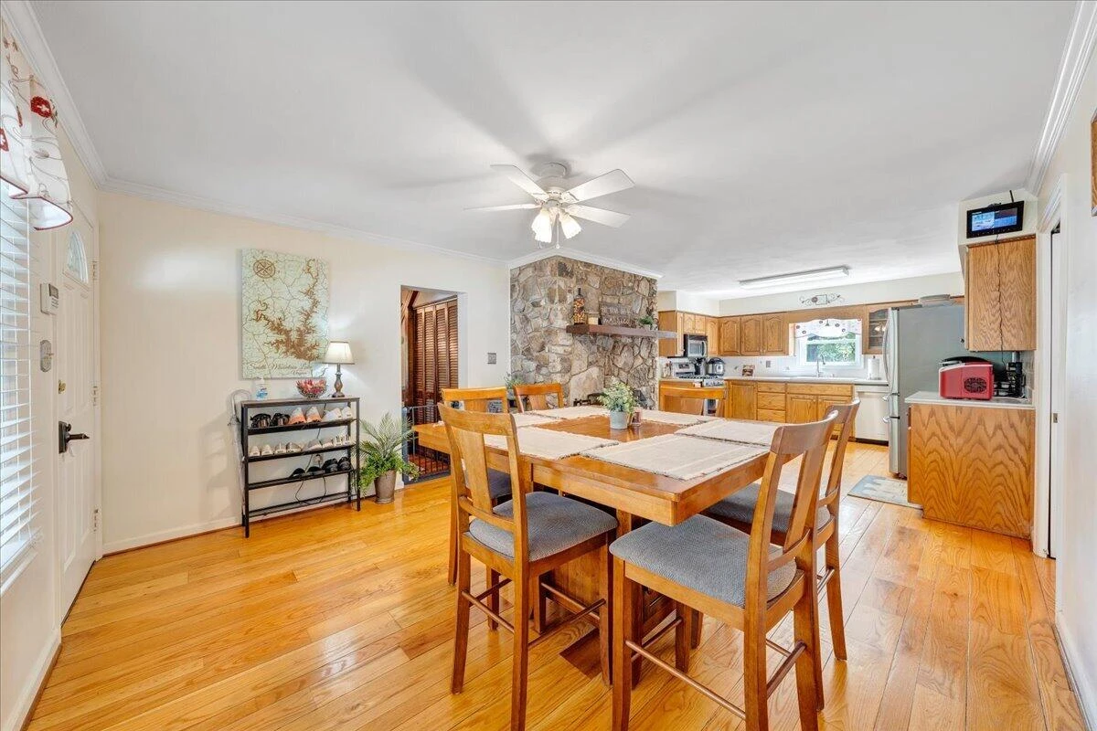 114 Pleasure Point DR - Photo 24